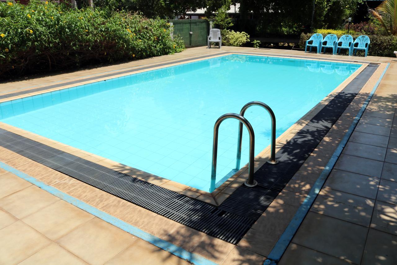אנוראדפורה Margosa Lake Resort מראה חיצוני תמונה
