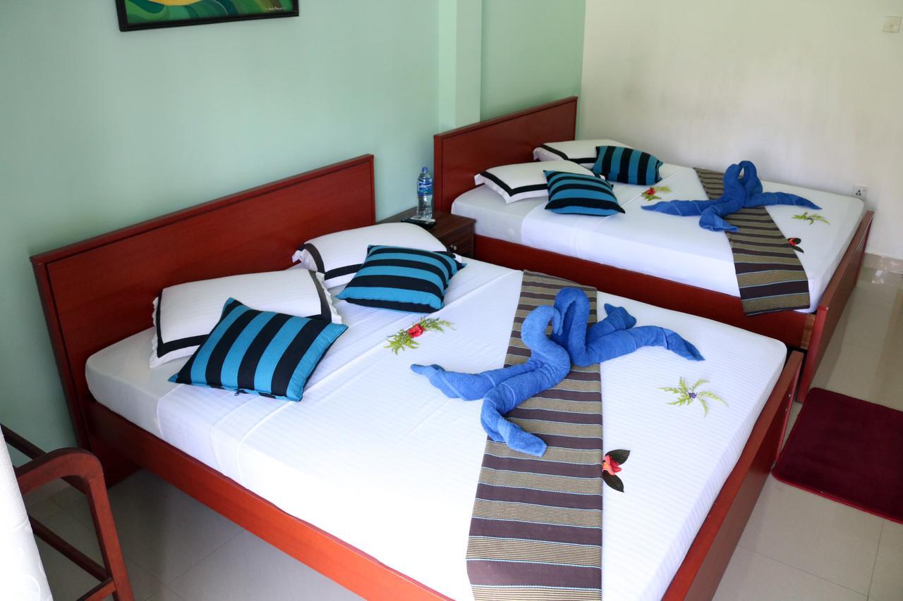 אנוראדפורה Margosa Lake Resort מראה חיצוני תמונה