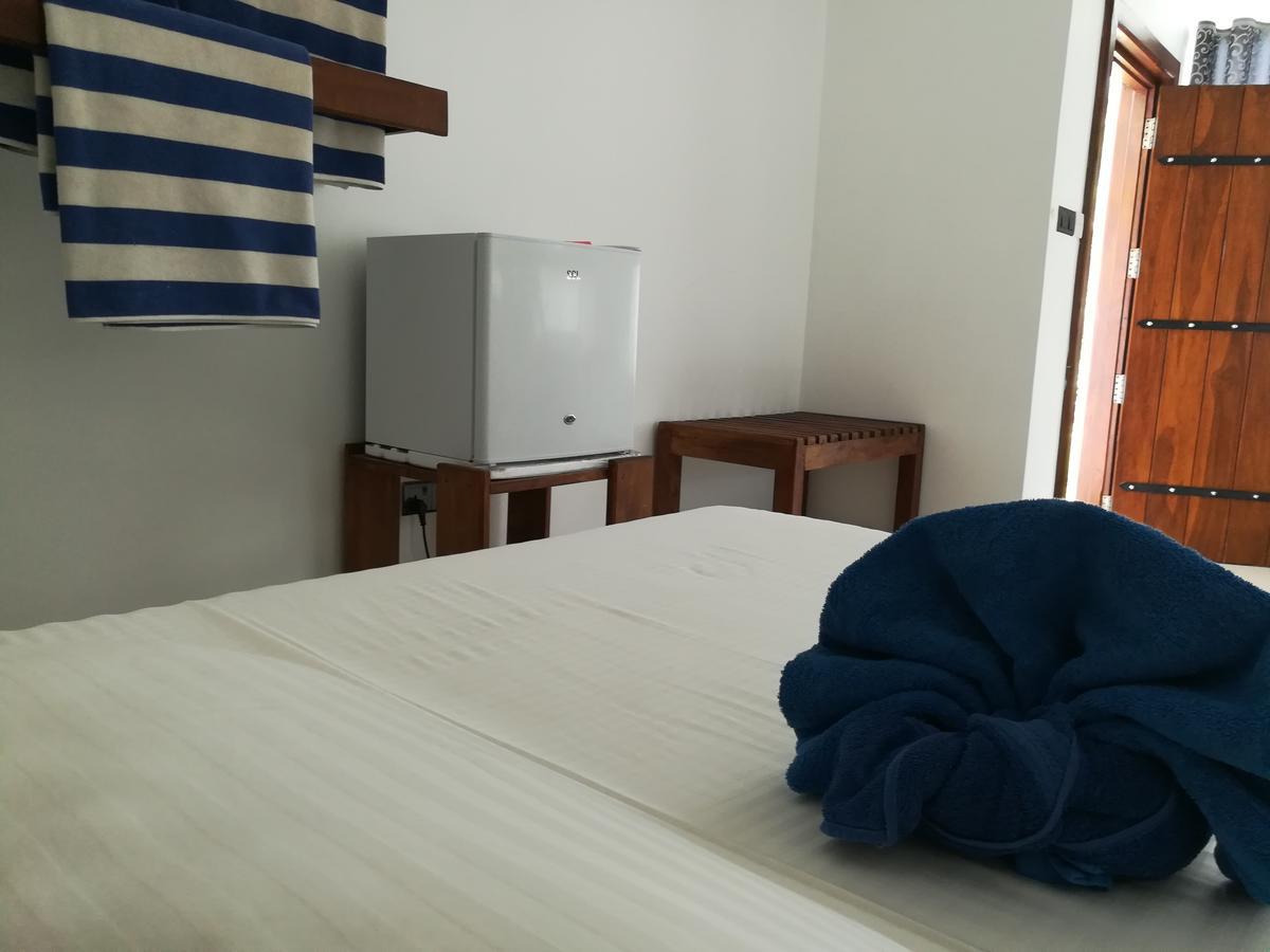אנוראדפורה Margosa Lake Resort מראה חיצוני תמונה